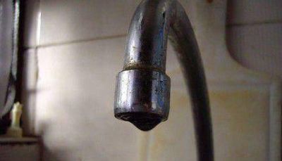 Advierten por alto consumo de agua en Bariloche