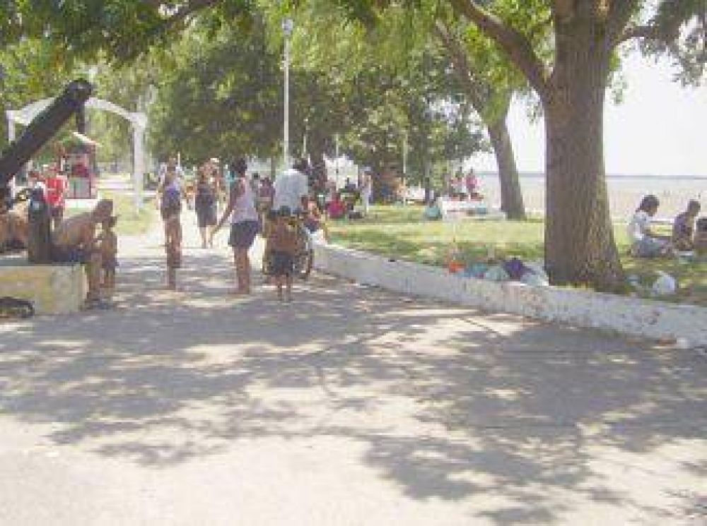 M�s 12 mil personas coparon las playas de Quilmes