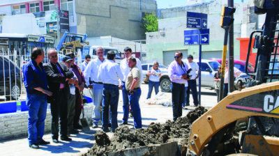 Buzzi recorri� sectores anegados y asegur� ayuda a familias afectadas