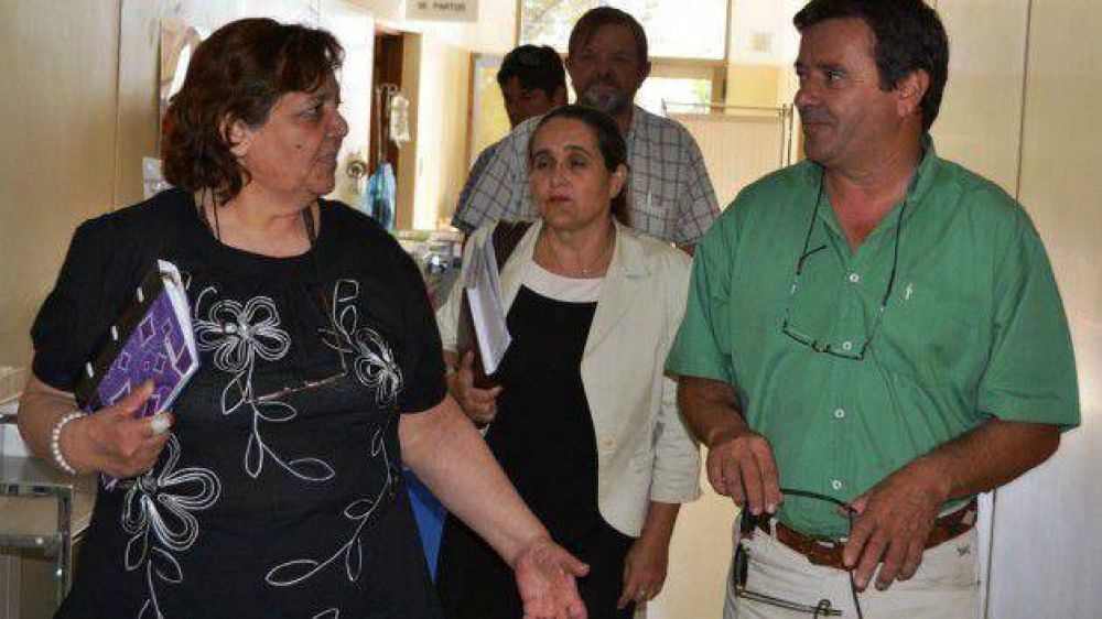 El Ministro de Salud releva la situaci�n en los hospitales del interior provincial