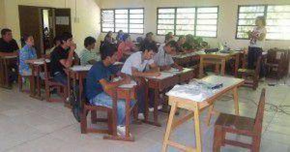 Se puso en marcha el curso introductorio en el Instituto Universitario de Laguna Blanca