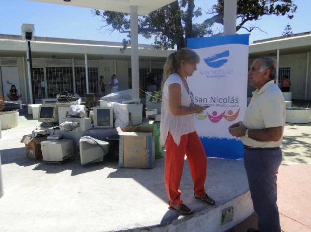 Exitoso inicio de campa�a sobre residuos electr�nicos