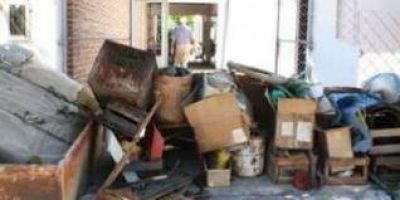 Descacharrado en barrio La Tablada I
