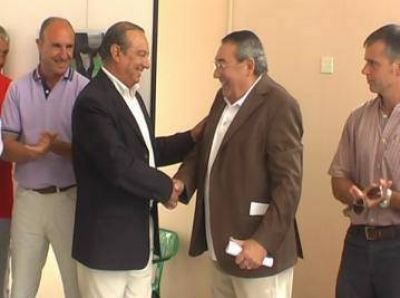 Brito empez� a trabajar y dej� "lo pol�tico para los otros"