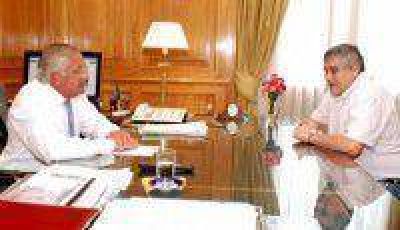 Fellner: �queremos encarar con todos los municipios este a�o 2013 con ejecutividad y mucho nivel de gesti�n�