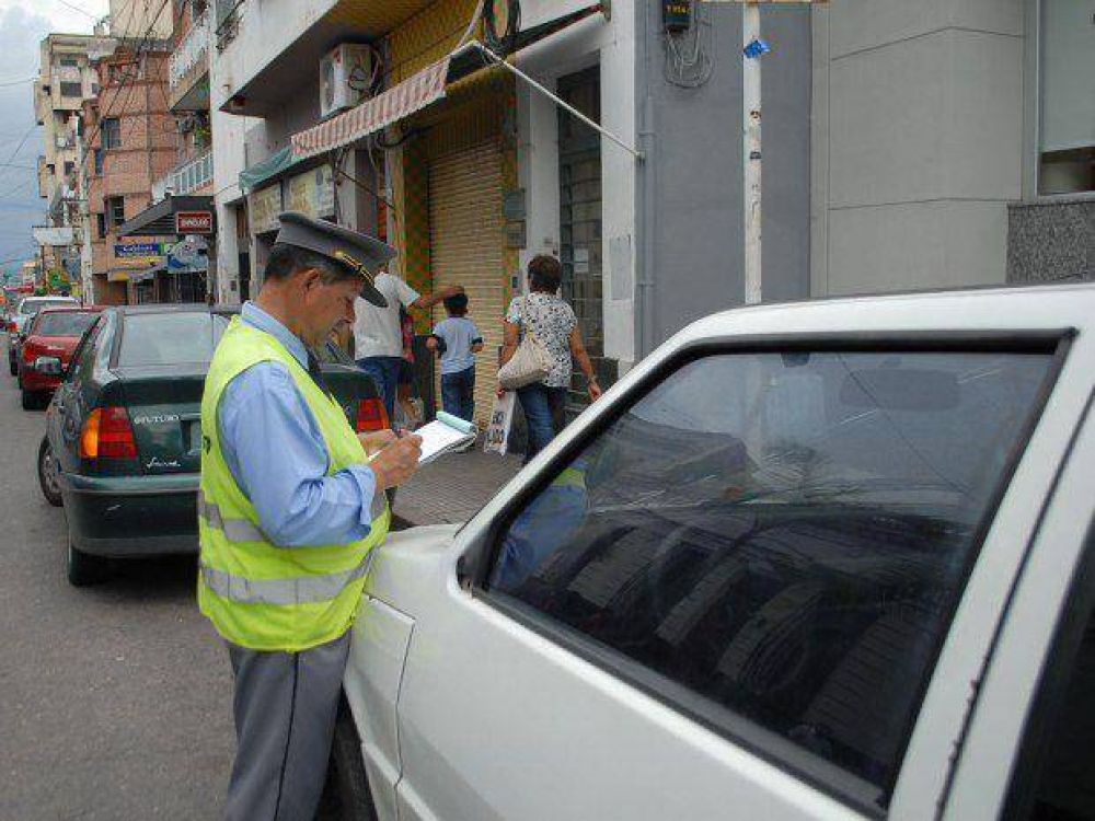 Ya se cobra el aumento para el estacionamiento