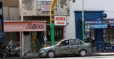 Remises y taxis tendr�n un registro y choferes deber�n tener sus datos a la vista