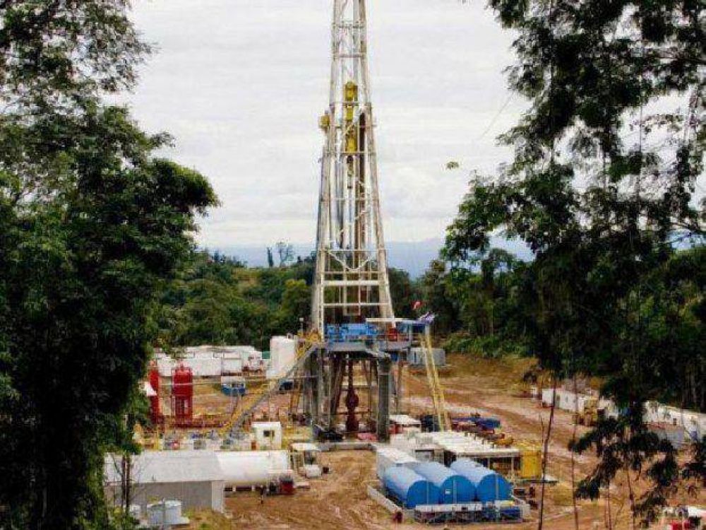 Exempleados de YPF reclamaron en TGN