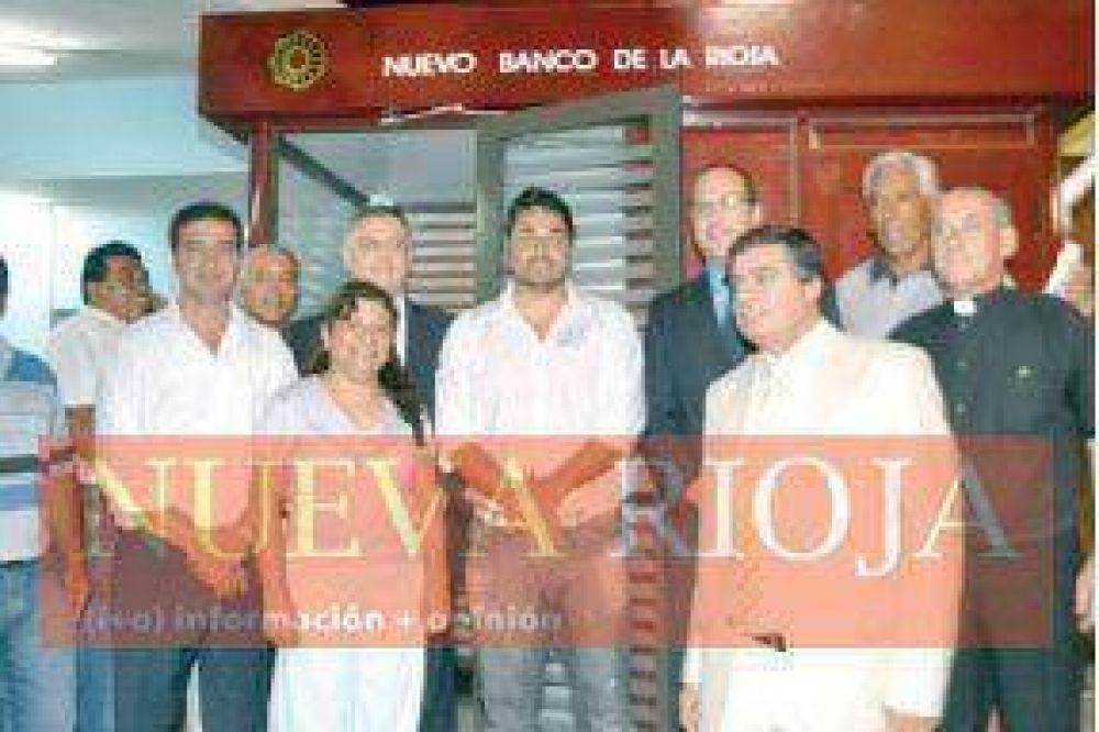 Inauguraron el primer cajero autom�tico en la villa veraniega