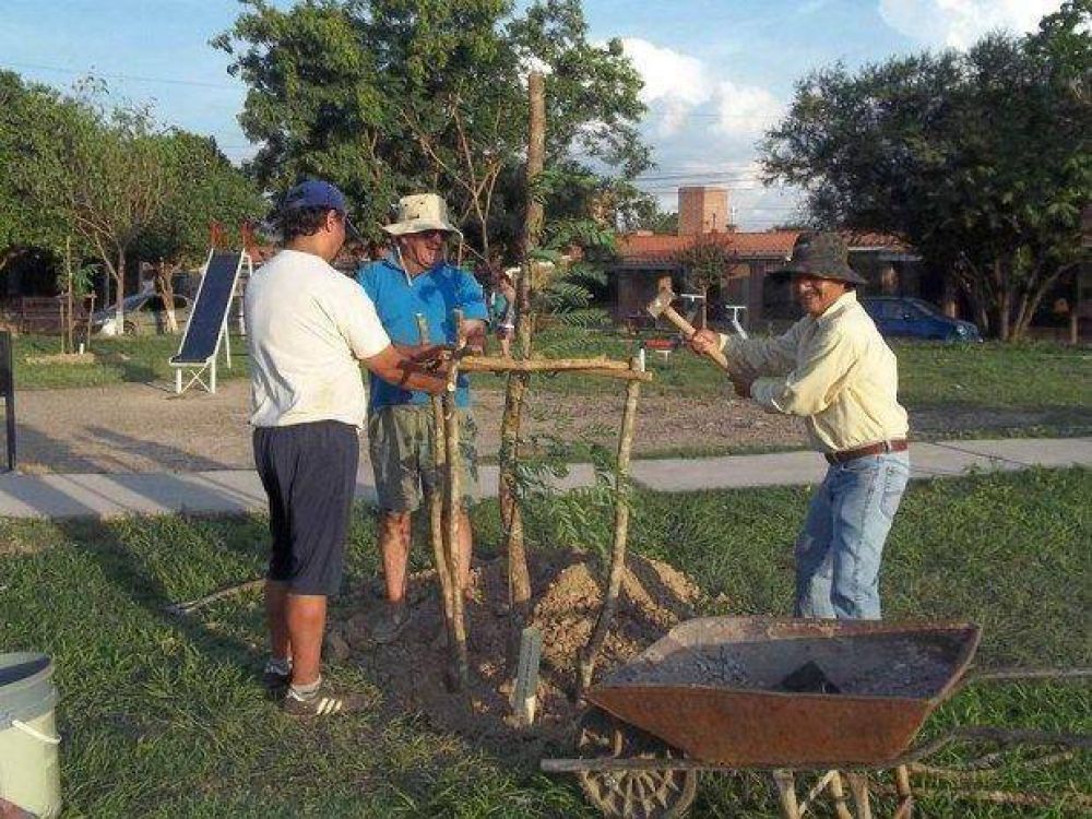 La plaza del barrio preocupa a los vecinos de El Aybal