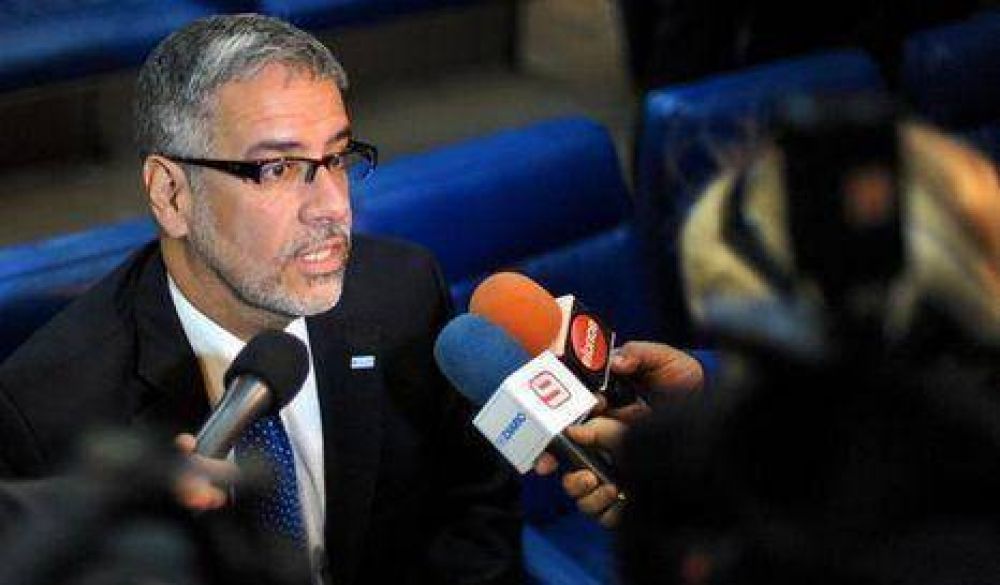 "Macri falta a la reuni�n para no pasar papelones"
