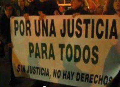 Claudia G�nova pidi� Justicia y record� que el asesino de su hermano contin�a en libertad