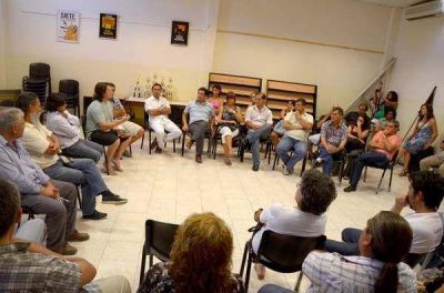 Festival por el no traslado de la feria de Vuelta de Obligado