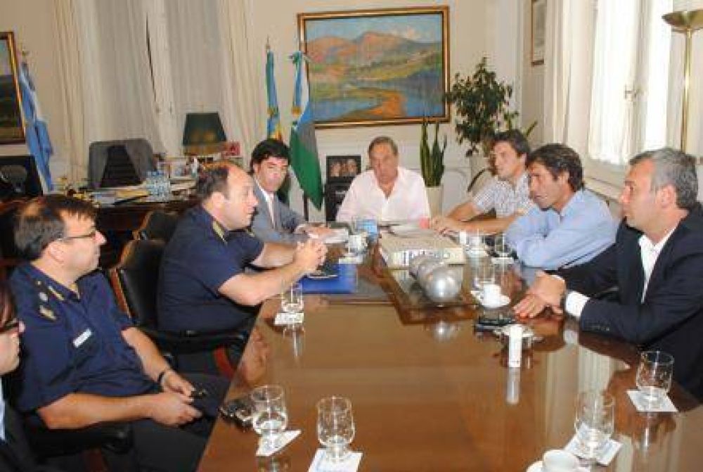 Anuncian creaci�n de nueva comisar�a y m�s log�stica para la polic�a