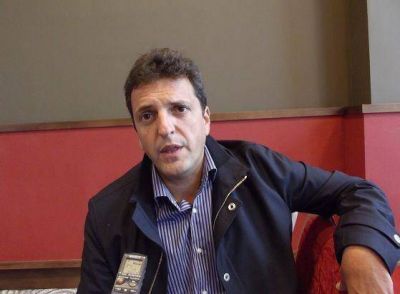 Massa critic� a Scioli y Macri por la planta de reciclado en San Mart�n