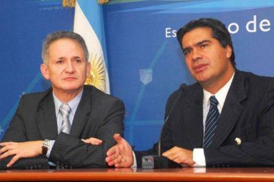 La novela de verano del ex ministro de Educaci�n, contin�a con final incierto