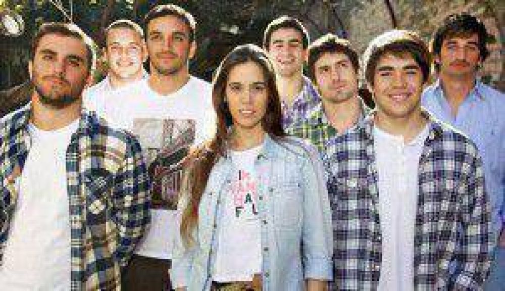 Agapornis, la banda del momento brinda espectculo gratuito en esta ciudad