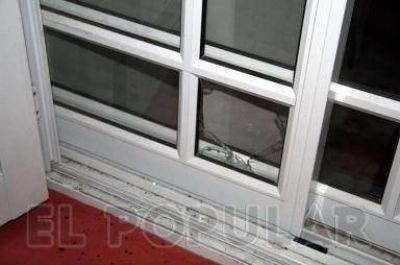 Robaron 20 mil pesos y una computadora en el barrio Belgrano