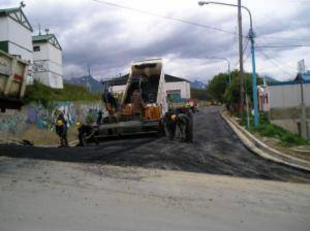 El Municipio paviment� la calle Chubut