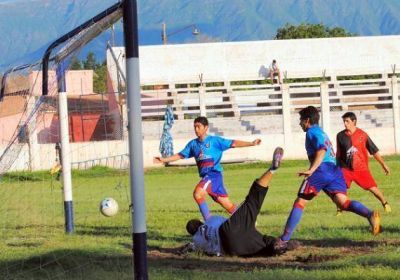 San Lorenzo en otra positiva prueba ante Def. de Esqui��