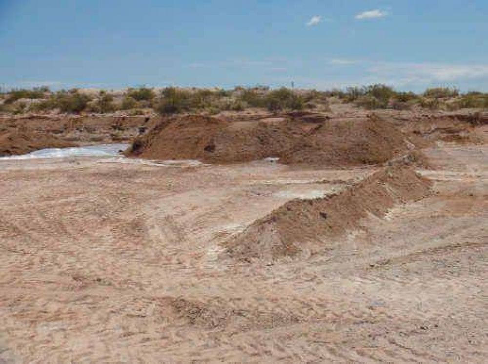 COIRCO, La Pampa y R�o Negro minimizan el derrame de petr�leo