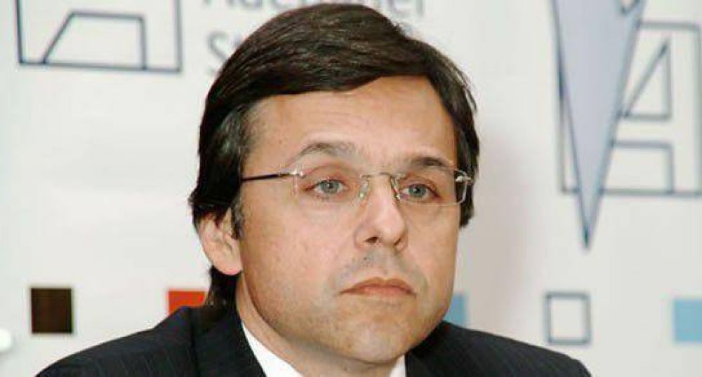 Giuliano pidi� informes sobre los cl�sicos