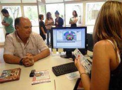 Los intendentes invitados no ir�n a primera fila pero s� a una platea VIP