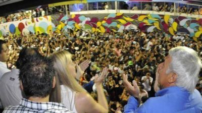 El costo del Carnaval Cuartetero gener� una pol�mica pol�tica