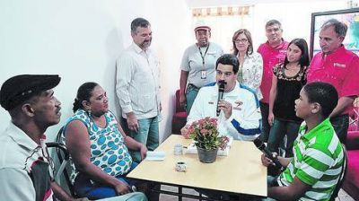 Esc�ndalo por la firma �fantasma� de Ch�vez: piden anular los decretos
