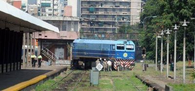 A casi un a�o de la tragedia, descarril� en Once un tren del Sarmiento