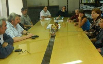 Obras Sanitarias se reuni� con vecinos sin agua