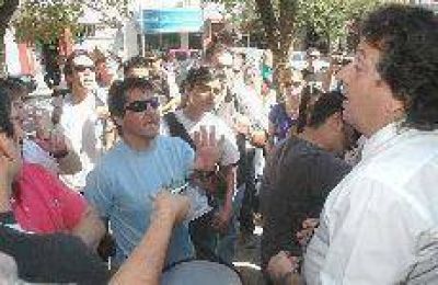 Slots: el oficialismo dice que no aceptar� una restricci�n tibia