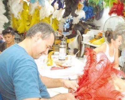 Se inaugura la nueva edici�n del carnaval uruguayense