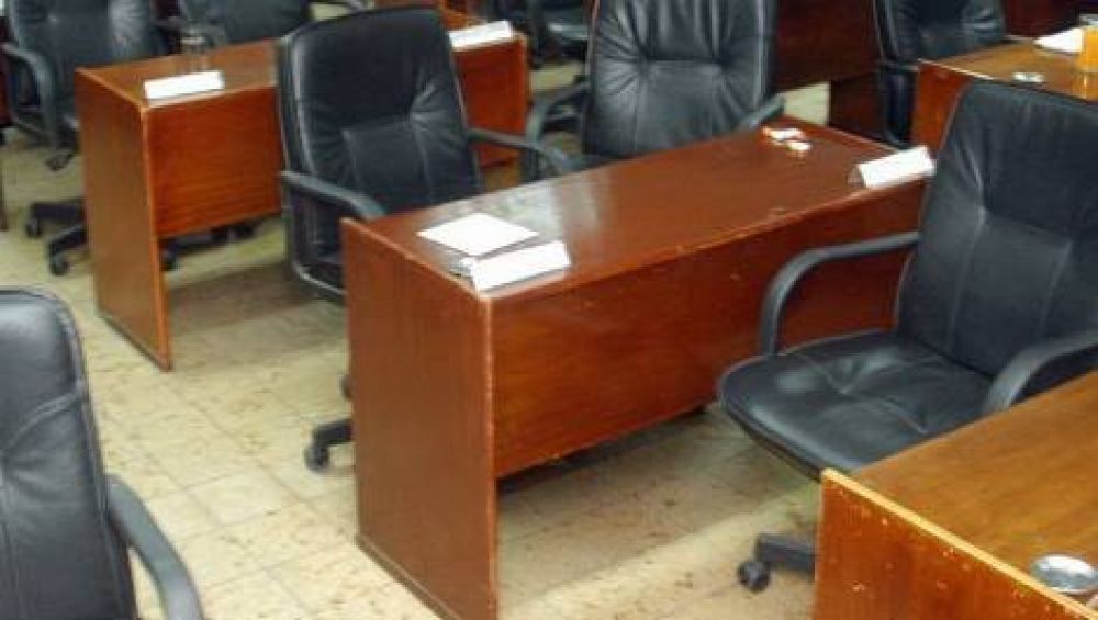 Las leyes Impositiva y Electoral se podr�n tratar reci�n en mayo