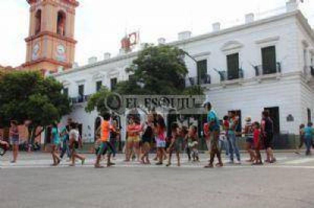 Intimaron a desalojar las viviendas usurpadas en un barrio del norte