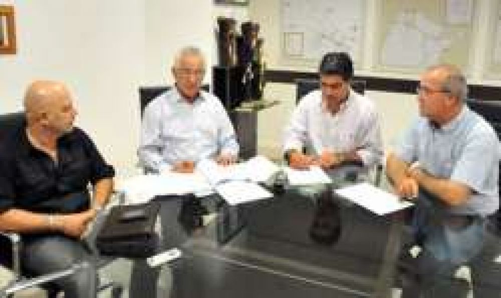 Capitanich recibi� adjudicaci�n para la repavimentaci�n de la Ruta 16		