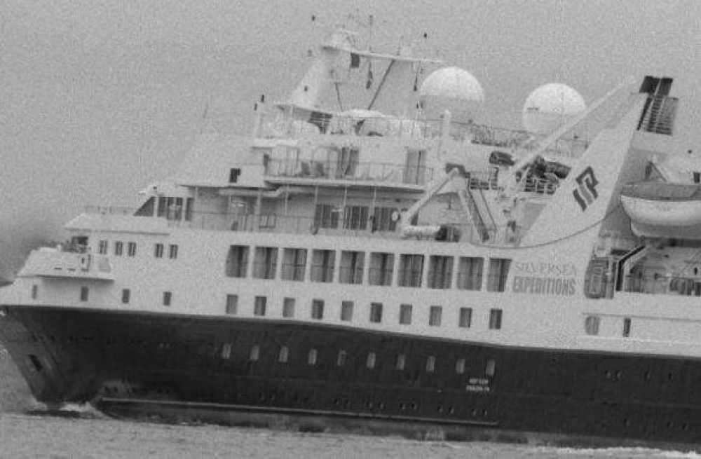 Una ola gigante hiri� a cuatro personas en el crucero Silver Explorer
