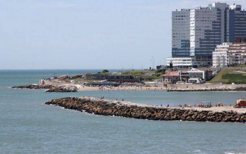 Osse asegura que el mar de la ciudad es "apto para recreaci�n" 
