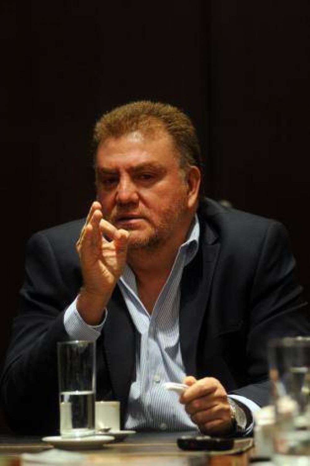 Amaya defendi� la suba tributaria a taxis la g�nesis del conflicto