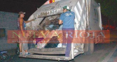 Apu�alan a un operario afectado al servicio de recolecci�n de residuos