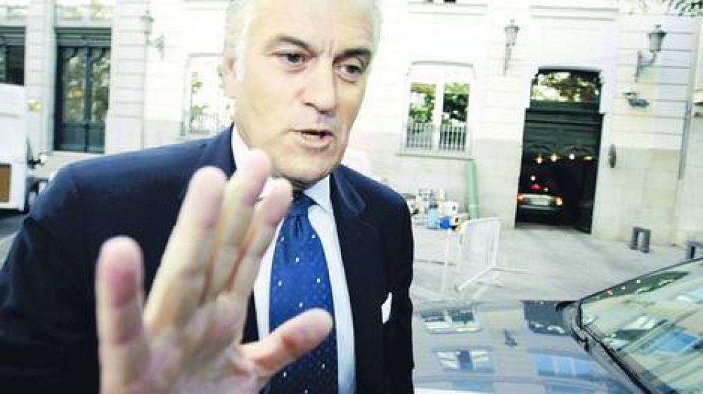 El PP, contra las cuerdas por un esc�ndalo de coimas