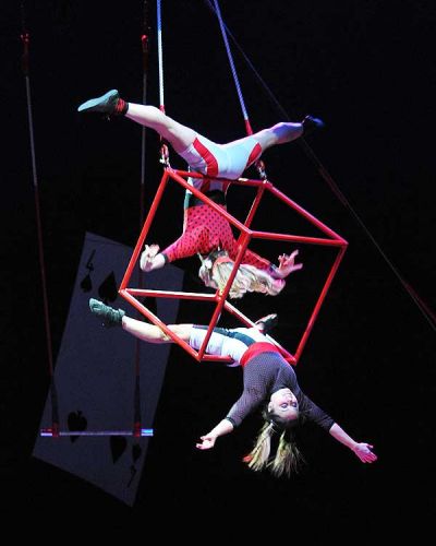  Arte circense contempor�neo en Polo Circo durante el verano en la Ciudad