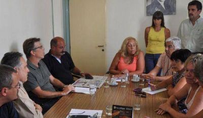 La Intendente se reuni� de urgencia con concejales de la oposici�n