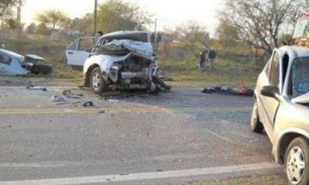 J�venes pilarenses murieron en choque m�ltiple camino a la costa