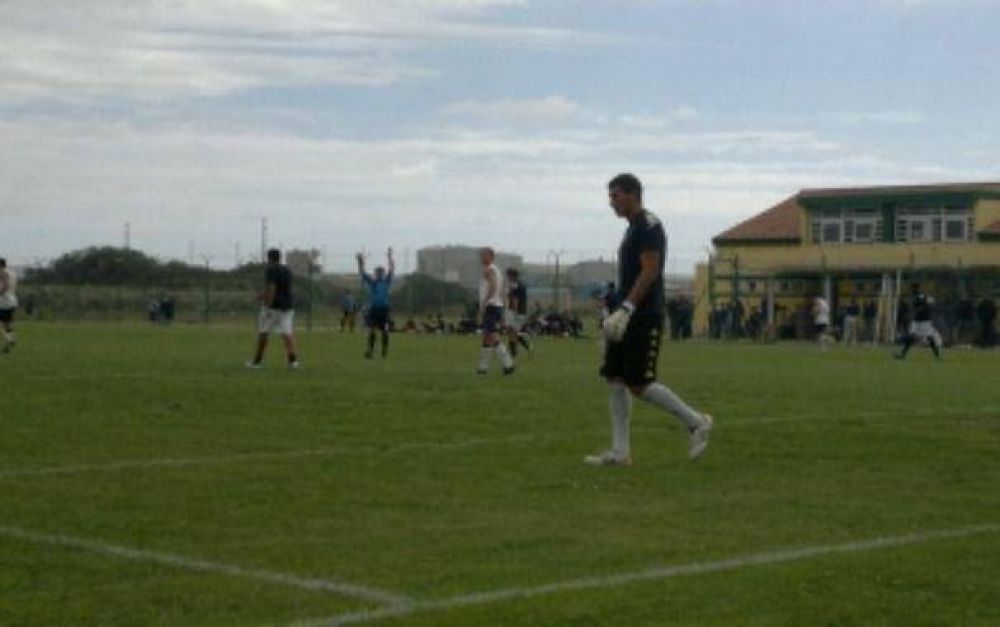 Aldosivi y Uni�n no se sacaron ventajas y cerraron la pretemporada con un 0 a 0