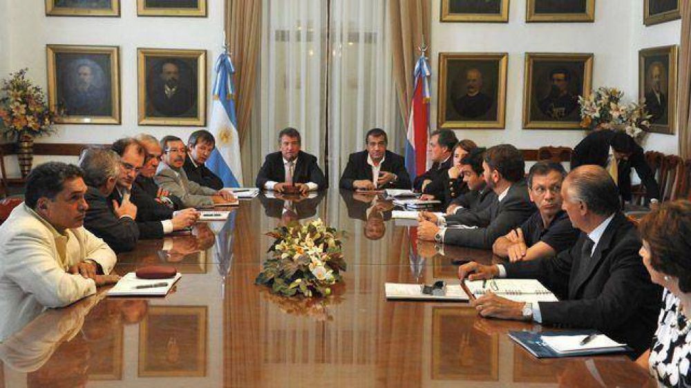Urribarri avis� que har� cambios en el gabinete 
