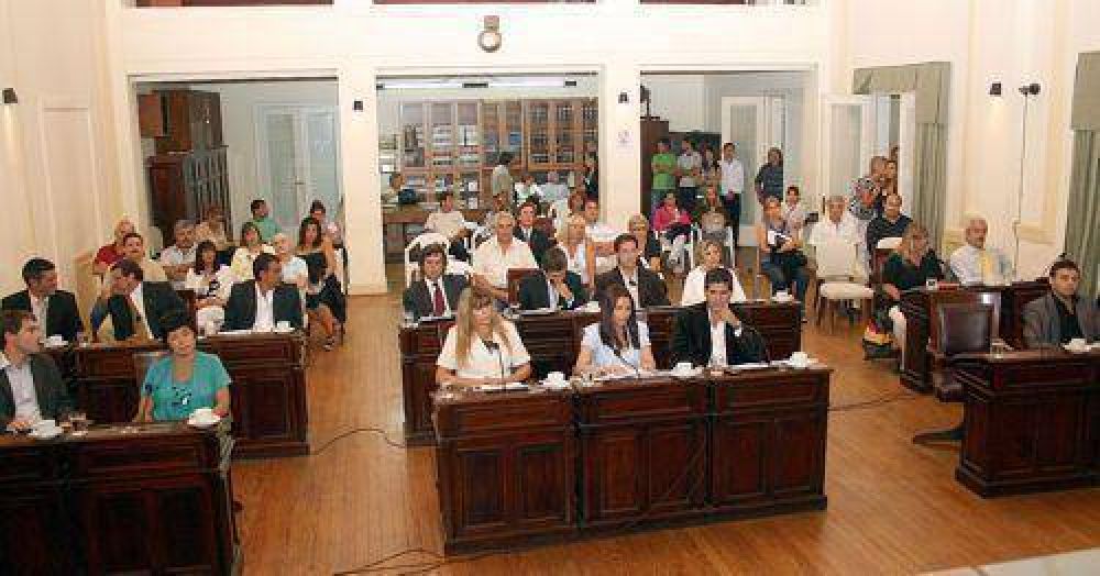  Calificar�n de grave los cargos a Tellechea y lo suspender�n