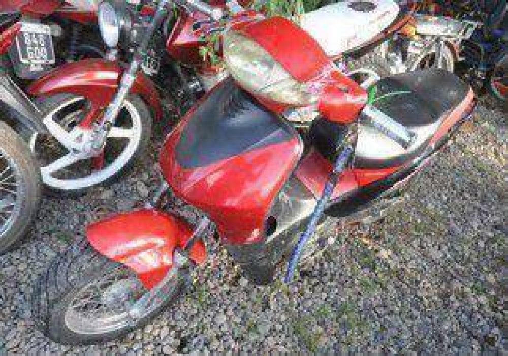 Joven cay� de una moto y est� con muerte cerebral 