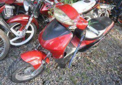 Joven cay� de una moto y est� con muerte cerebral 