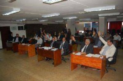Valdez duda sobre c�mo se repartir�n los fondos del Financiamiento Educativo